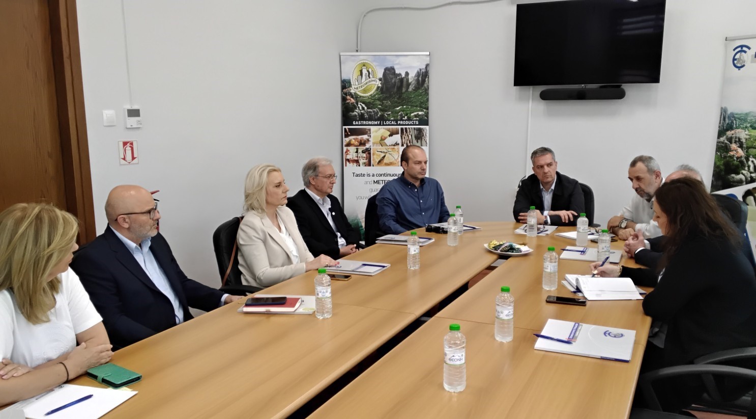 Σύσκεψη στα Τρίκαλα με τους προέδρους των Θεσσαλικών Επιμελητηρίων